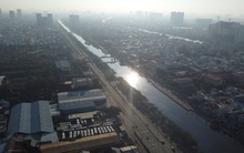 Sáng nay, sương mù bao phủ bầu trời TP HCM