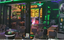 Quán bar, vũ trường ở TPHCM vắng khách sau mở cửa trở lại