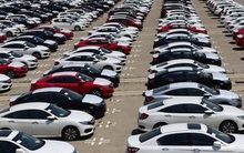 “Đại gia” ô tô thất thu, ô tô “siết nợ” giá rẻ đắt hàng