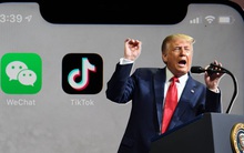 Vừa 'nhen nhóm' ý định niêm yết trên Phố Wall, Tổng thống Trump ngay lập tức ra lệnh xoá TikTok và WeChat khỏi các kho ứng dụng của Mỹ