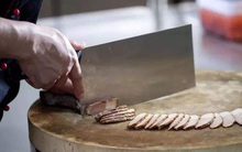 Đây là 2 loại thớt có thể làm tổn thương gan, thận và tăng nguy cơ mắc ung thư ác tính, nếu đang dùng thì bạn cần nhanh chóng thay mới