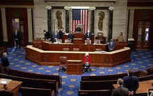 Hạ viện Mỹ thông qua Nghị quyết hối thúc kích hoạt Tu chính án 25 để phế truất Tổng thống Trump