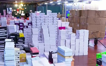 Lo hàng cấm "tuồn" qua đường bưu chính