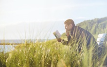 Người giàu hơn người thường ở tầm nhìn: 6 cuốn sách giúp bạn mở rộng nhãn quan