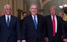 Tổng thống Trump rời Nhà Trắng như thế nào?