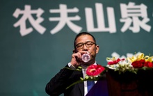 Tài sản tăng không ngừng nghỉ, tỷ phú nước đóng chai Trung Quốc giàu hơn cả Warren Buffett