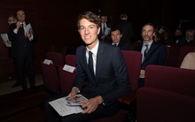 ‘Hoàng tử’ Louis Vuitton được tiếp quản hãng trang sức Tiffany