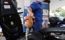 Giá xăng sẽ tiếp tục tăng mạnh vào ngày mai?