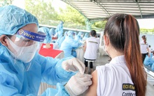 Bộ trưởng Bộ Y tế: 'Việt Nam đối diện 3 khó khăn chính trong việc tiếp cận vaccine COVID-19'