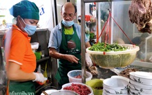 “Ơn giời” bát Phở sáng được ăn tại chỗ nóng hổi sau nhiều ngày xa cách là đây!!