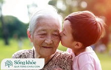 Đại dịch đến và cướp đi của bạn tiền bạc và sức khỏe, nhưng nếu còn có đủ bố mẹ, nghĩa là bạn vẫn giàu có lắm!