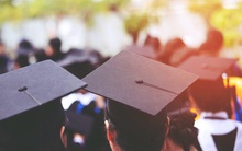 CEO LinkedIn khuyên các sinh viên mới tốt nghiệp và đang tìm việc trong Covid: Các bạn đang ở thời kì hoàn toàn khác so với trước đây, hãy ngẩng cao đầu tiến lên!