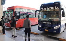 Bến xe Hà Nội nhộn nhịp khi được hoạt động bình thường trở lại