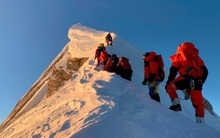 Chuyên gia HSC: "VN-Index có thể đạt 1.550 điểm vào đầu năm 2022 trước khi xuất hiện một nhịp điều chỉnh lớn"