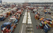 Giật mình với cảnh báo của nhiều tỉ phú Mỹ