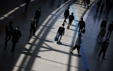 Không tồn tại 'Squid Game' đời thực: Sai lầm rơi vào nợ nần để rồi bị triệt đường sống, mãi mãi không bao giờ có cơ hội thứ hai