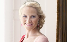 Hơn cả cổ tích: Mối tình vượt mọi định kiến của Thái tử Na Uy với bà mẹ đơn thân làm bồi bàn, quyết xin bỏ ngai vàng nếu không được bên nhau