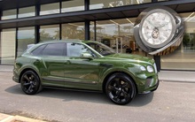 Đồng hồ kim cương trên Bentley Bentayga của đại gia Hà thành có giá gần 3 tỷ đồng, đắt hơn một chiếc Mercedes-Benz GLC 300
