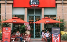 PhinDeli 'lột xác' mạnh mẽ khi về tay Nova Group, đang đẩy mạnh mở rộng chuỗi cà phê chiếm toàn vị trí đẹp tại TP HCM
