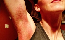 Mối nguy hại khôn lường khi mặc quần áo mới mà không giặt: Mách bạn các mẹo để lựa chọn cũng như giặt quần áo hiệu quả, an toàn với sức khỏe