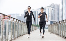 Phụ nữ tuổi thọ ngắn thường có 6 dấu hiệu cực kỳ rõ ràng khi đi bộ, nếu không có điểm nào thì bạn rất may mắn!