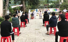 Lấy mẫu xét nghiệm toàn trường sau khi một học sinh lớp 9 nhiễm Covid-19