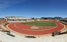 Cận cảnh sân vận động Đà Lạt xây gần 8 năm chưa xong