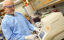 Phát hiện virus corona mới lây nhiễm sang người