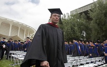 Bán đấu giá bài luận do Elon Musk chấm điểm thời còn là sinh viên, người đàn ông bất ngờ kiếm được gần 8.000 USD