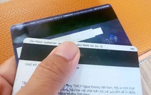 Các ngân hàng đang chuyển đổi thẻ ATM từ sang chip ra sao?
