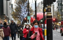 Nước Anh trở thành “phép thử” cho cuộc chiến với biến thể Omicron