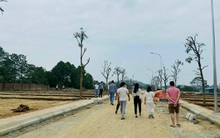 Môi giới bất động sản và người mua đang ‘vắt chân lên cổ’ chạy đua vì một năm ‘hết hồn’