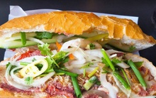 Ổ bánh mì như nồi lẩu, "bánh mì ômôi" vẫn bán 2.000 ổ/ngày, nhiều người sốc với doanh thu