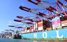 "Cơn khủng hoảng chưa qua đi": biến thể Omicron có thể sẽ giáng một đòn mạnh vào chuỗi cung ứng