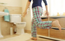 Tế bào ung thư âm thầm xâm chiếm hệ tiết niệu nếu bạn gặp 3 vấn đề khi đi tiểu, xem thử bạn có dấu hiệu nào không