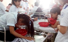 Bữa cơm trưa ở nhà ông ngoại có những món gì mà khiến 4 người trong gia đình tử vong?