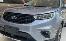 Sales lại chào bán Ford Territory tại Việt Nam: Giá 870 triệu đồng, giao xe giữa năm sau, đối thủ Hyundai Tucson và Mazda CX-5