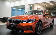 Loạt xe nhập khẩu giảm giá hơn 200 triệu đồng tại đại lý: BMW 3-Series tung sức đấu C-Class, Passat và Forester kiên trì tìm khách