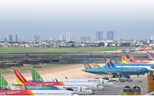 Chuyên gia khuyến cáo hoạt động hàng không trước biến chủng Omicron