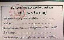 Người dân Chí Linh được phát thẻ đi chợ trong thời gian giãn cách