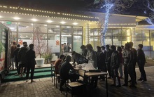 Cuộc sống bên trong kí túc xá cách ly của 300 sinh viên Đại học FPT: Như một đợt xả hơi, có bạn bè nên khá vui