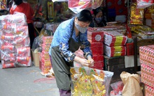 Dịch COVID-19 bùng phát, chợ đồ mã lớn nhất Thủ đô đìu hiu trước 23 tháng Chạp