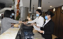 Dịch COVID-19 bùng phát: Du lịch lại đứng ngồi không yên