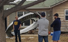 Hàng loạt máy bay Boeing 777 bị đình chỉ hoạt động vì vụ hỏng động cơ giữa trời