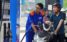 Từ 15h chiều nay, giá xăng dầu trong nước tăng mạnh