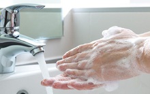 BS khoa truyền nhiễm: 11 tình huống phải rửa tay bằng nước, vừa ngăn ngừa Covid-19 vừa phòng bệnh