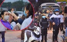 Hàng trăm người dân thực hiện khai báo y tế, chờ vào lễ Chùa Hương trong ngày đầu mở cửa trở lại