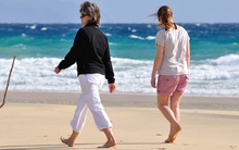 Dù cực tốt cho sức khoẻ, nhóm người có bệnh lý sau nếu đi bộ coi chừng nguy hiểm