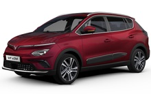 VinFast mở bán xe điện đầu tiên VF e34 giá 690 triệu đồng, thuê pin giá 1,45 triệu/tháng