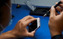 Apple "bật đèn xanh" cho các cửa hàng tại Việt Nam tự sửa chữa iPhone như chính hãng!